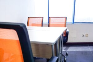kelebihan dan kekurangan dari private office