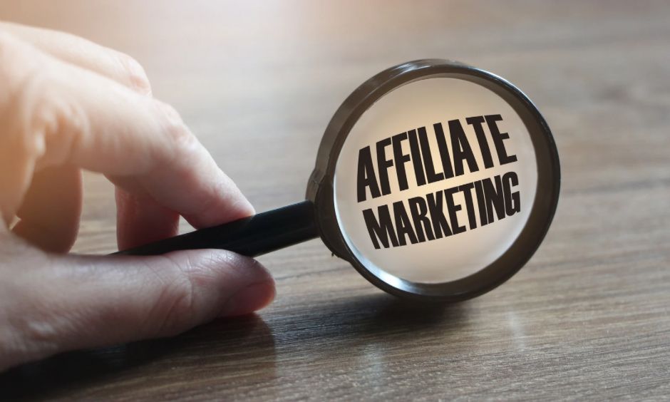 Amazing Growth! 5 Strategi Sukses Bangun Akun TikTok Affiliate & Raup Komisi Besar